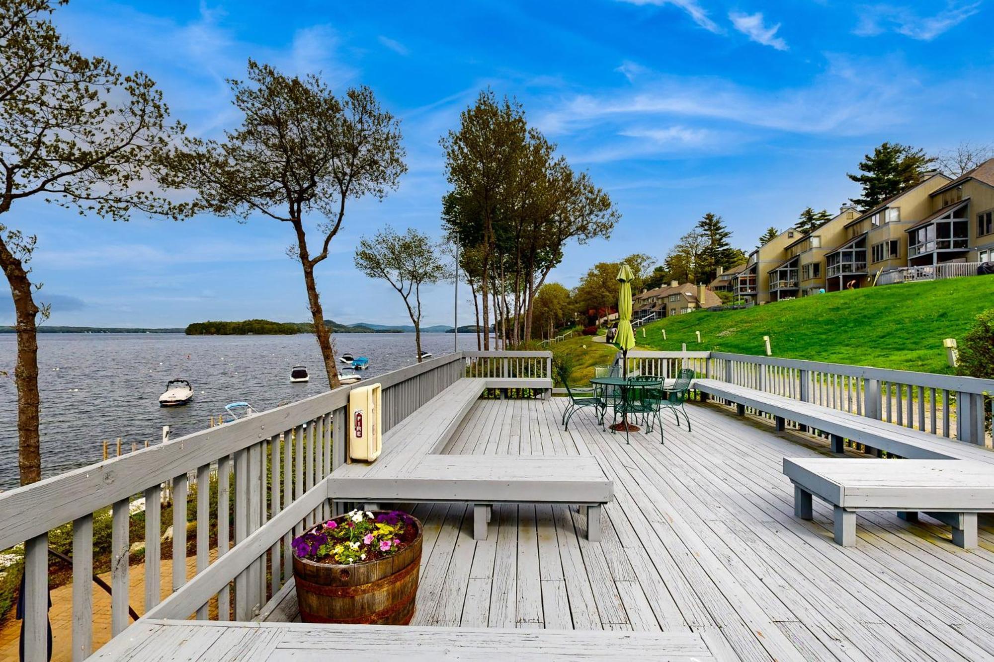 Samoset Condo On Lake Winnipesaukee Гилфорд Номер фото